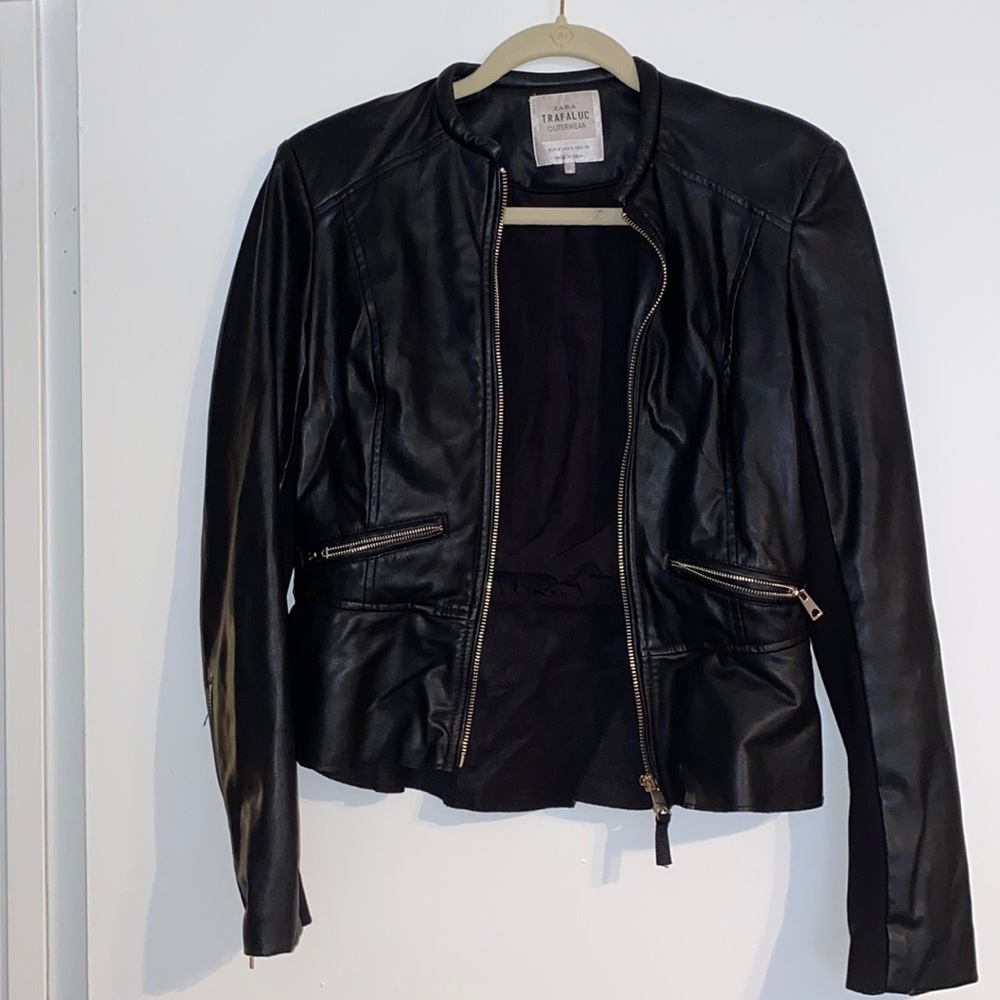 Zara leather jacket size s
